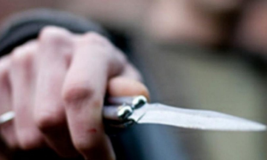 Дядо прати внука си в болница след скандал и намушкване