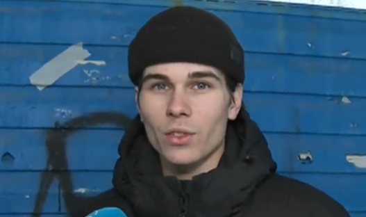 Проговори битият в автобус 47 в София тийнейджър. 17-годишно момче