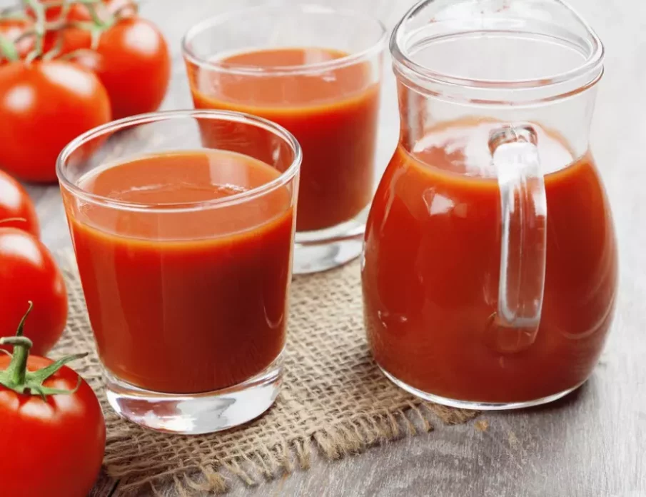 Снимка: Защо е желателно редовно да пием доматен сок
