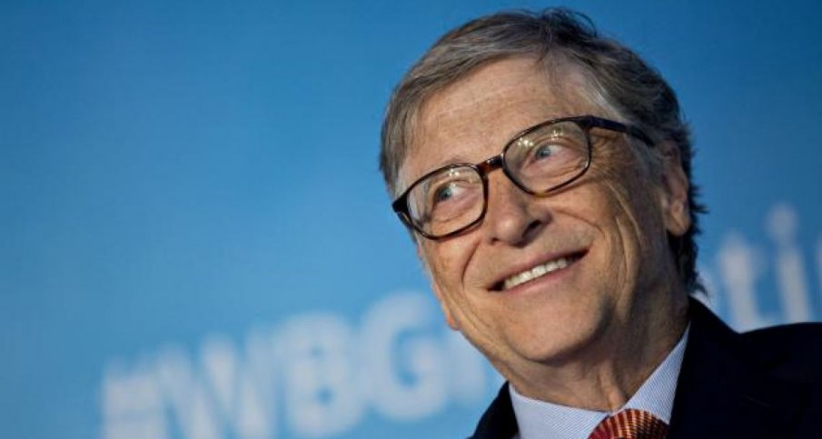Съоснователят на Майкрософт и предприемач Бил Гейтс използва личния си