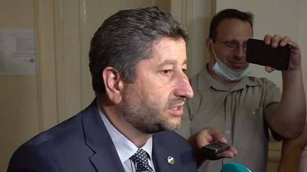 ПЪРВО В ПИК TV! Христо Иванов проговори в кулоарите на парламента за промени в Конституцията и ролята на Цацаров по случая Двете каки (ВИДЕО/ОБНОВЕНА)