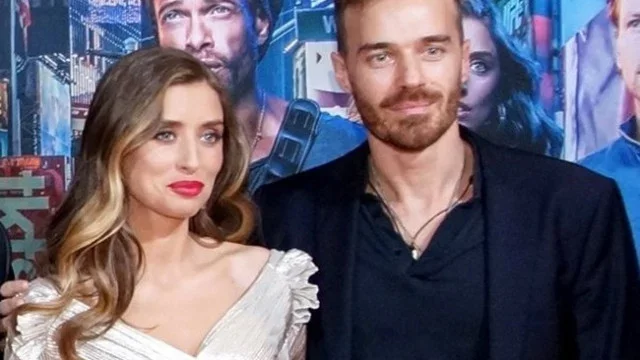 След раздялата със Саня: Вижте с кого дели едно легло Ники Илиев (СНИМКА)