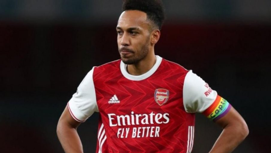 Барса финализира сделката за Обамеянг