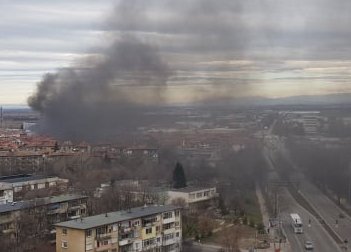 Пожар край КАТ в Пловдив одими Шекер махала
