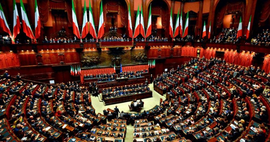 Италианският парламент не можа днес да избере на страната при
