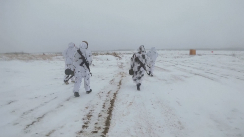 Великобритания обмисля да удвои военните си сили в Източна Европа