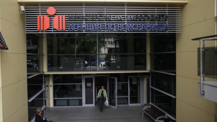 Съдиите по вписванията: Министерски съвет е злоупотребил с правомощията си