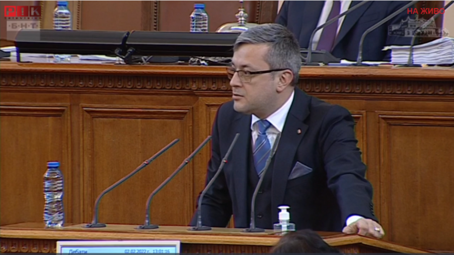 ПЪРВО В ПИК TV! Тома Биков към управляващите: Под килима заметохте енергетиката, сега ще заметете и Цацаров. Много голям този килим (ОБНОВЕНА)