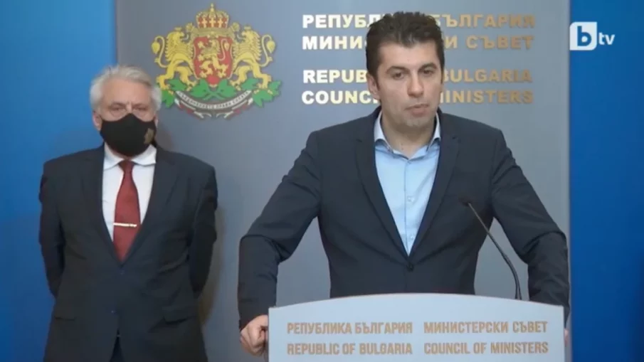 Премиерът Кирил Петков заяви на брифинг, че здравният министър Асена