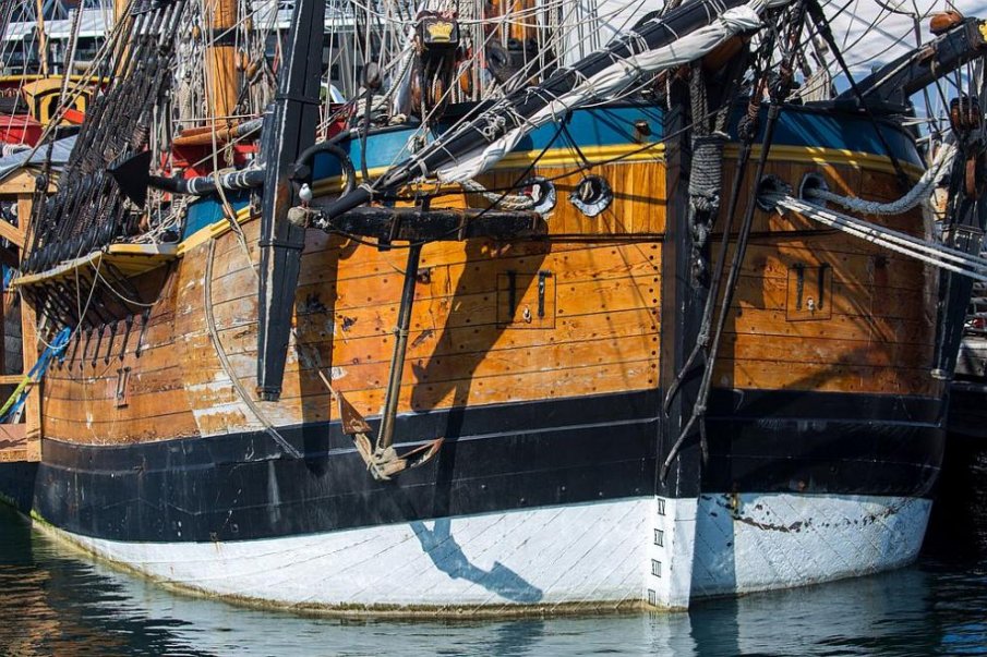 Австралийски експерти обявиха, че останките на барката Endeavour, с която