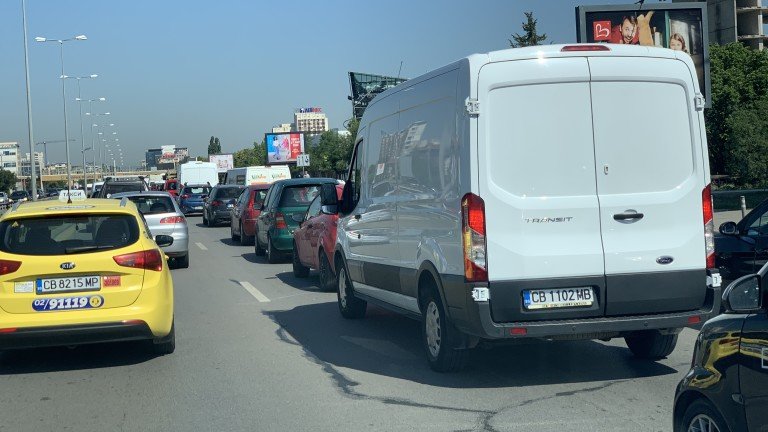 ОТ ПОСЛЕДНИТЕ МИНУТИ: Катастрофа затапи Околовръстното на София