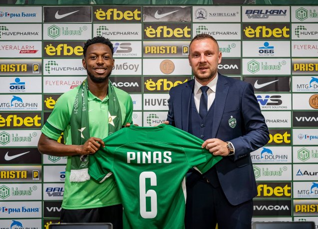 Лудогорец продължава със супер селекцията си