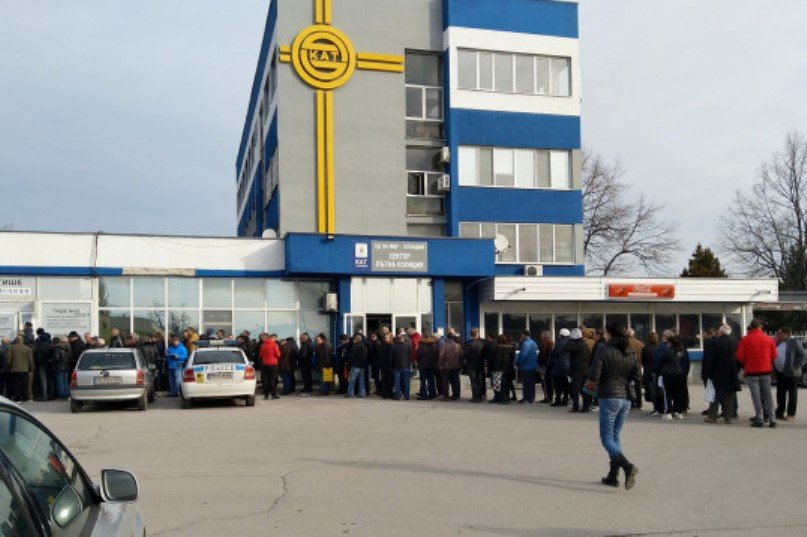 КАТ глоби оцелял шофьор от ферибота факла - не бил си опазил документите