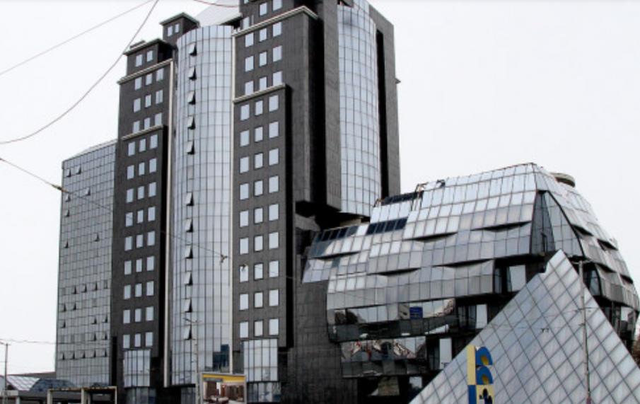 Четиризвездният хотел „Марица“ в Пловдив се продава. Търсената цена е