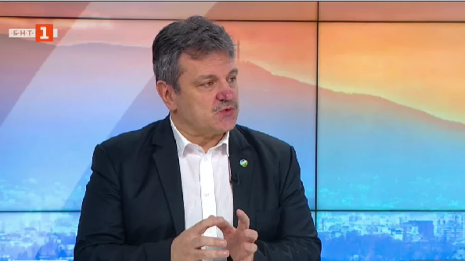 Д-р Симидчиев: Омикрон BA 5 е много по-заразен, затова са нужни мерки