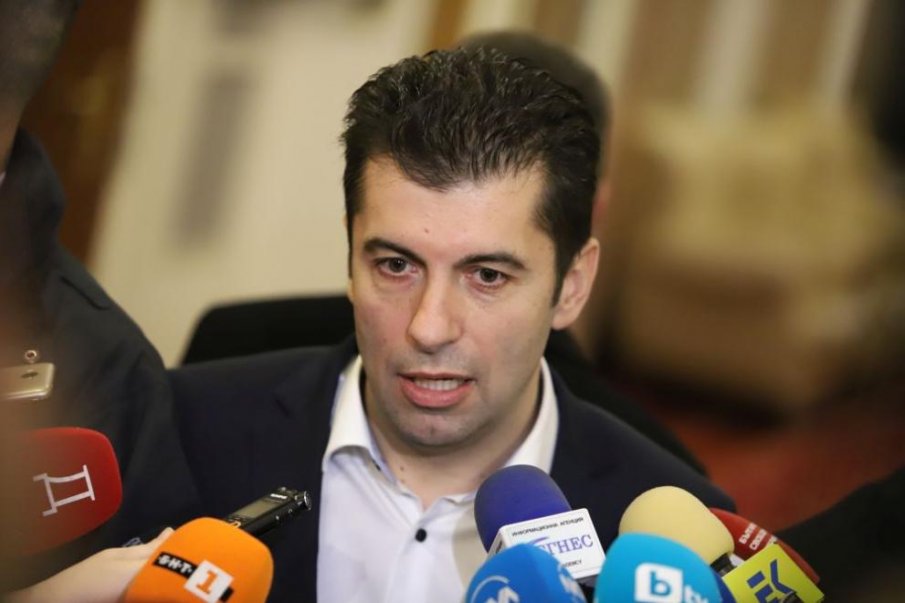 Кирил Петков: Остро осъждаме руската военна агресия срещу Украйна