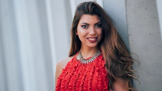 Счетоводителка ни представя на „Мис Топ модел“