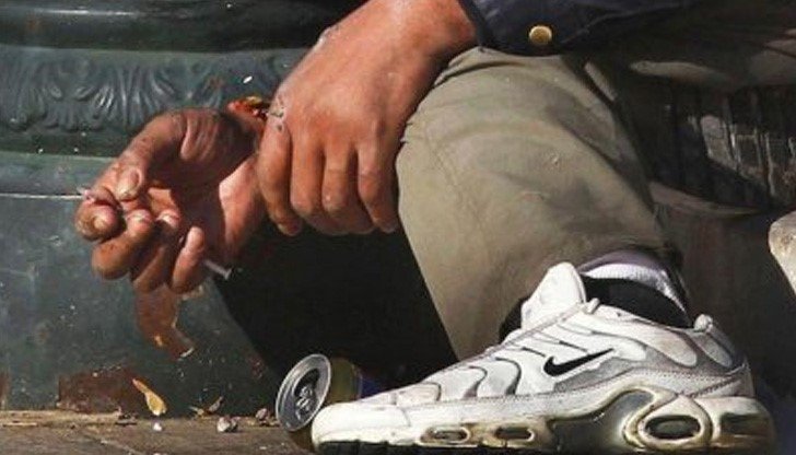 Спипаха младеж с трева под автомата на Альоша