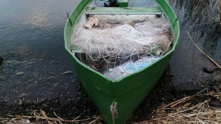 Извадиха 400 метра мрежи с 12 кг риба във Варна