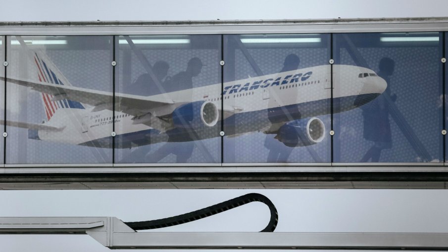 Русия затваря 12 летища и училища в две области в южната част на страната