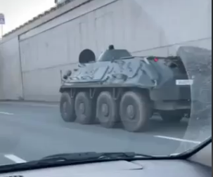 Само в ПИК TV! Столичани в паника: Бойни машини за пехотата и камиони с ракети се движат по Околовръстното в посока Перник (ВИДЕО)