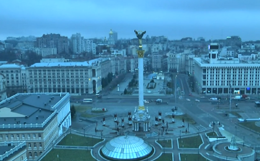 ОТ ПОСЛЕДНИТЕ МИНУТИ: Зеленски обяви военно положение в Украйна, хиляди бягат в метростанциите (ВИДЕО)