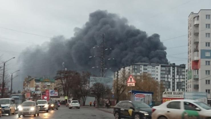 ВОЙНАТА: Русия удари база на украинската армия край границата с Полша