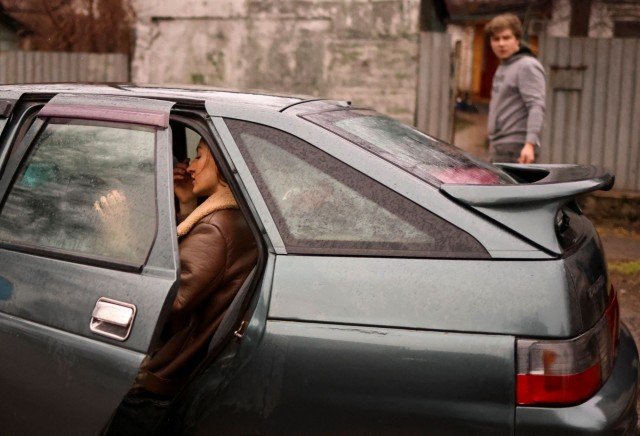 ГОРЕЩА ЛИНИЯ: Жителите на Киев напускат града панически (НА ЖИВО/ВИДЕО/СНИМКИ)