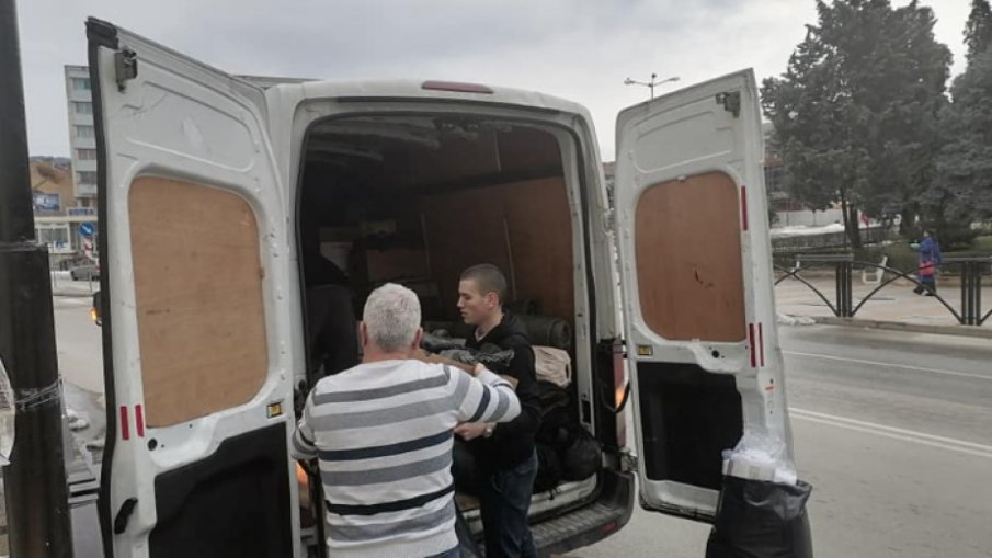 Горна Оряховица изпрати бус с дарения за побратимения Миргород