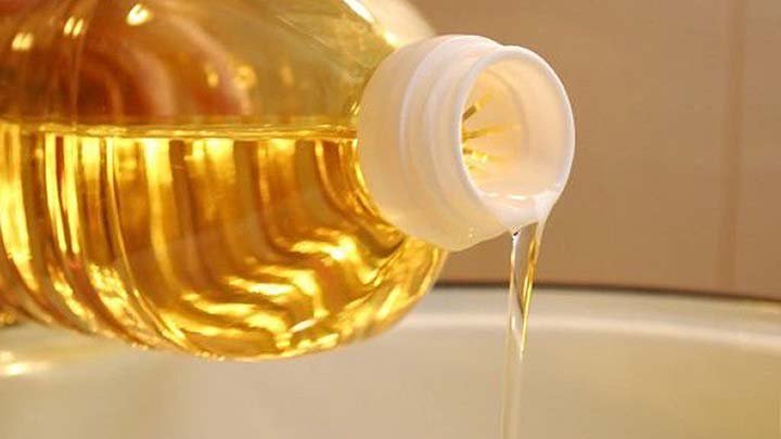 Защо не трябва да държите олиото в шкаф