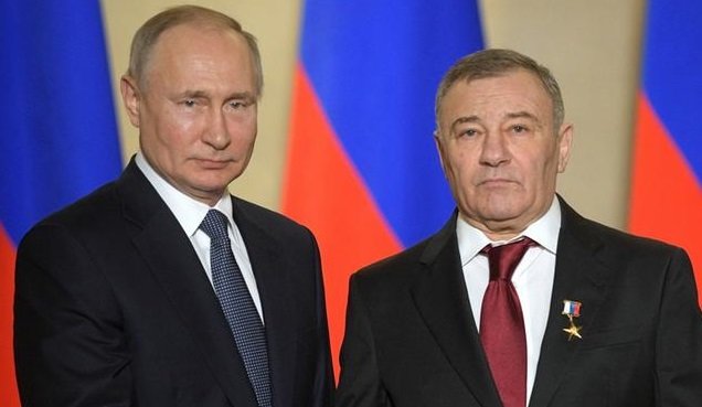 Олигарси от обкръжението на Путин в паника, изнасят богатството си в Дубай