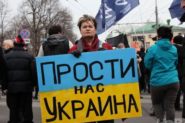 Стотици арестувани в Русия по време на протести срещу войната в Украйна