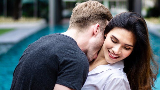 Защо той никога не нарича партньорката си по име