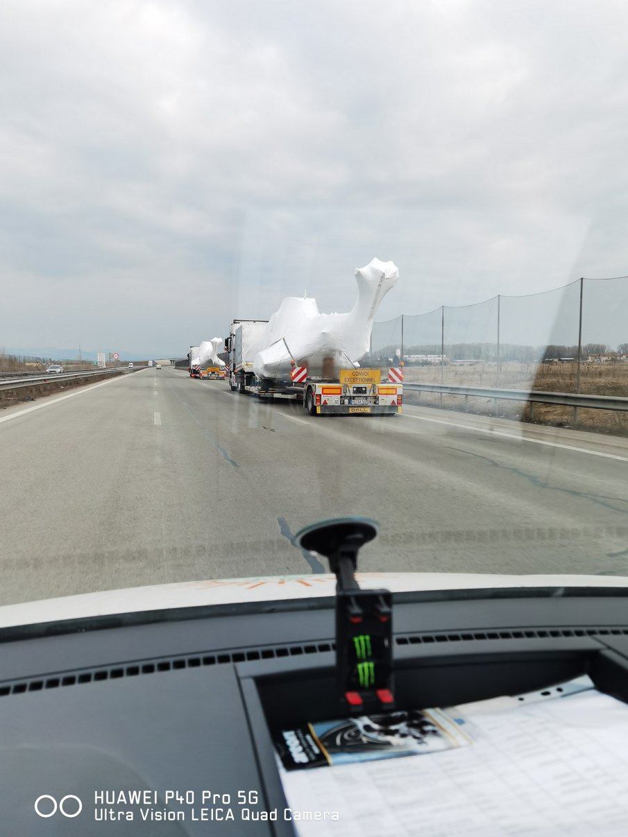 Военното министерство обяснява скандала с превозваните хеликоптери - превозвали вертолети за ремонт в Румъния