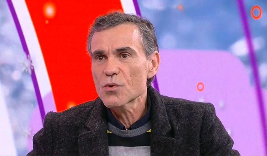 Влади Въргала тръгва на турне из Албиона