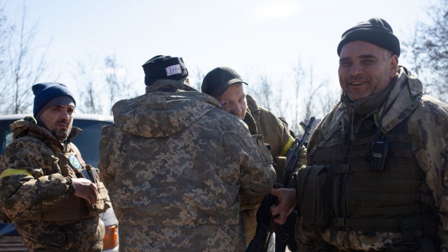 Над 200 000 украинци се върнали от Европа, за да защитават родината си