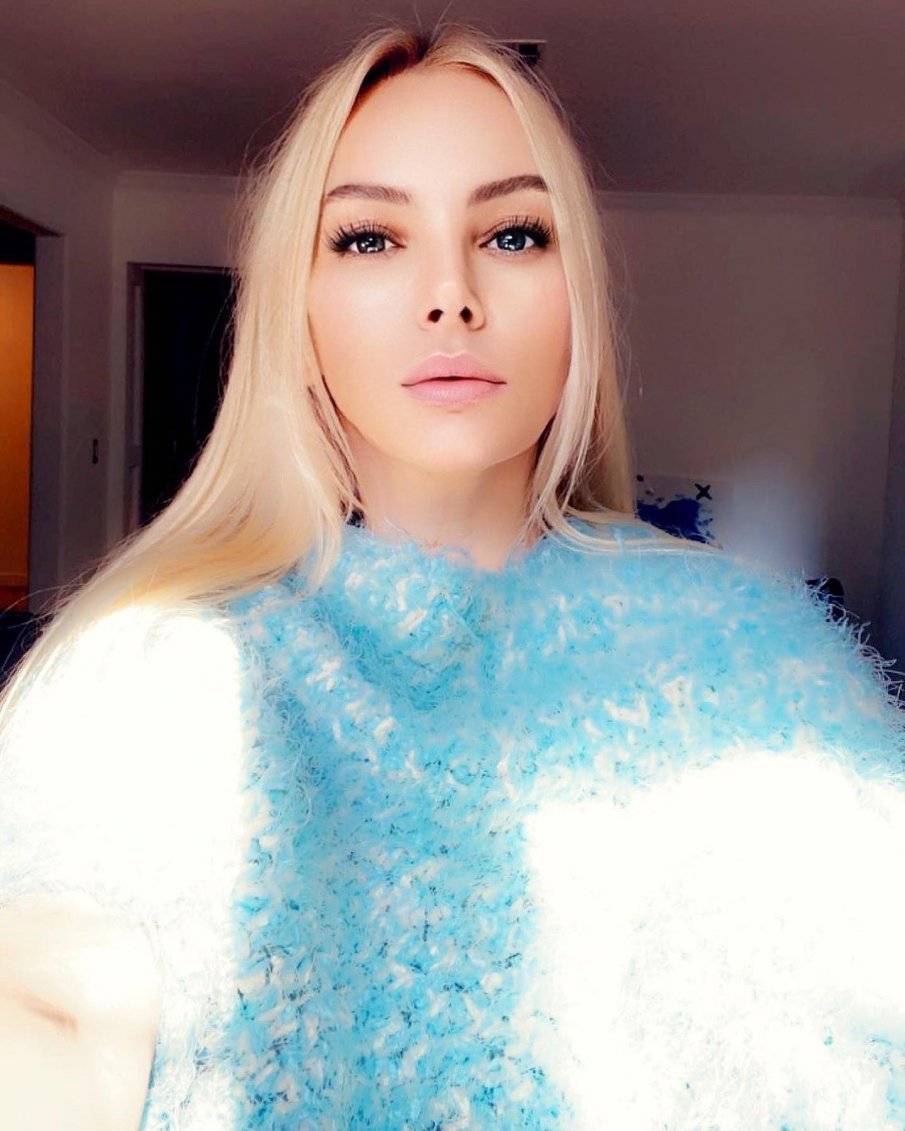 Соня Васи с нов нос за 8 март