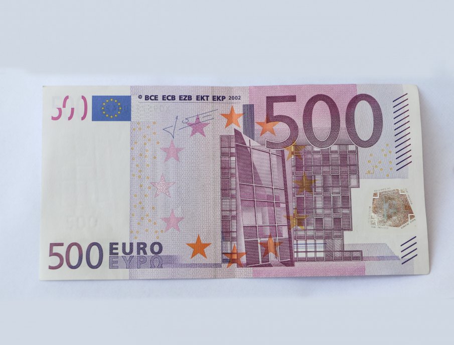 Мошеник пробута 500 евро менте в казино