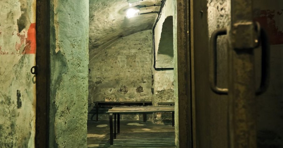 Бивш директор на Гражданска защита: Всички жилищни сгради, строени до 1992 г., имат противорадиационно укритие