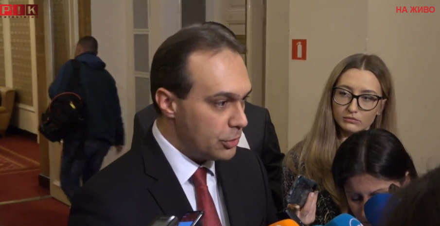 ПЪРВО В ПИК TV! Министър Заков: Идват три Ф-35 от Нидерландия, пряка опасност за България няма (ВИДЕО/ОБНОВЕНА)