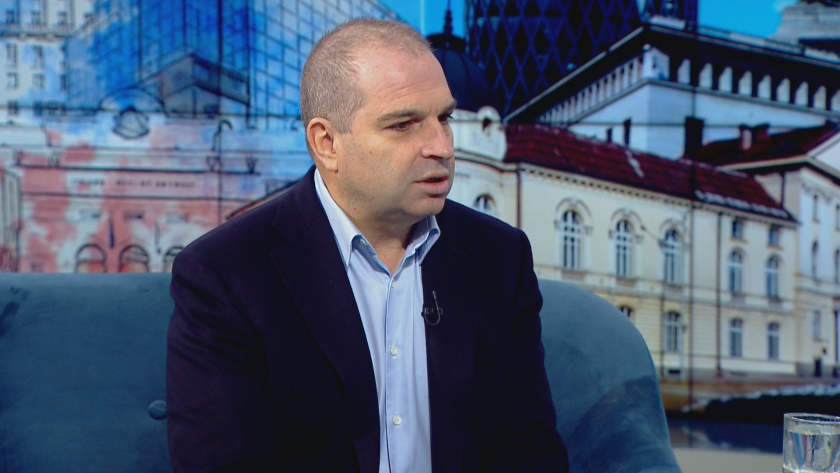 Гроздан Караджов: Цялата магистрала Хемус може да стане до 2027 г.