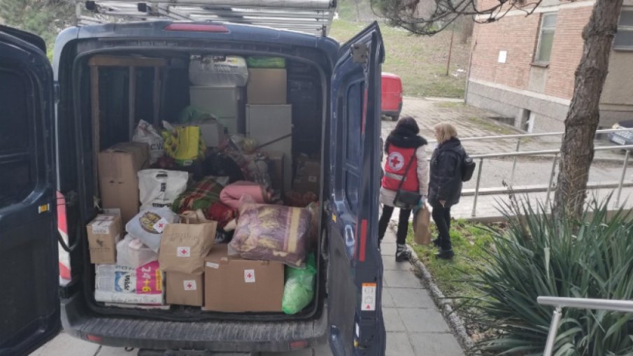 Велико Търново събра храни и завивки за украински бежанци