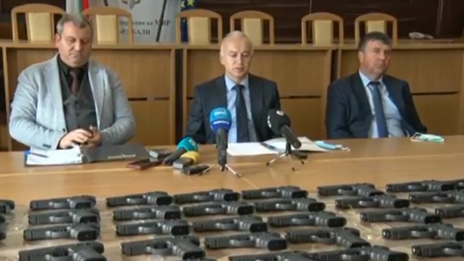 В Кърджали разкриха нелегален канал за оръжие към Западна Европа (ВИДЕО)