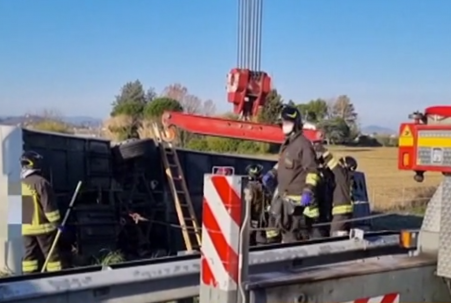 Млада жена с две деца е жертвата от катастрофата с автобус с украински бежанци