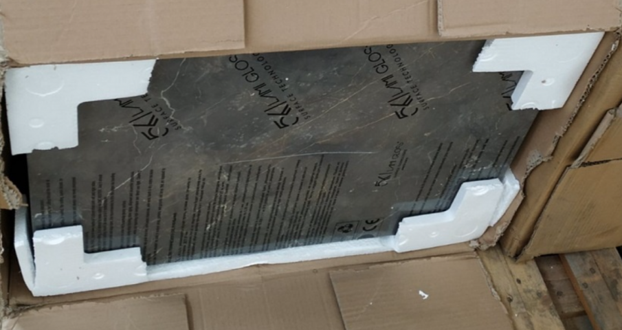 Митничари задържаха контрабандни мебели на ГКПП - Лесово