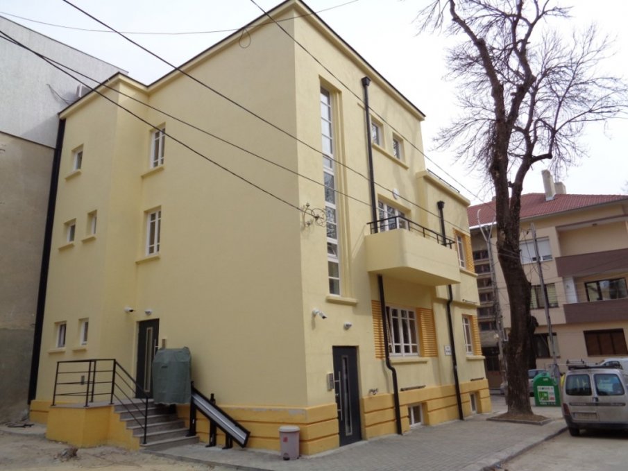 14 души послонени в новия приют за бездомни в Добрич