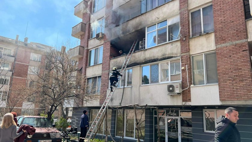 Семейство пострада при пожар в апартамент в Смолян