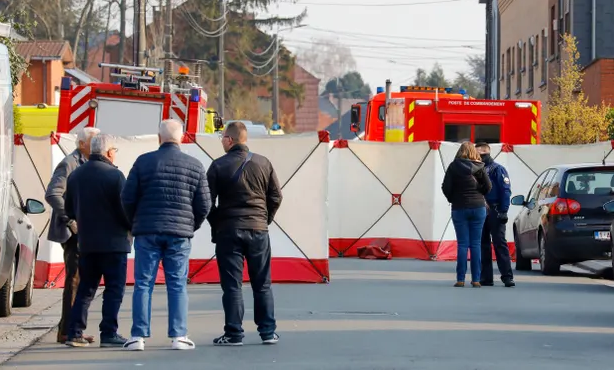 ИЗВЪНРЕДНО: Кола се вряза в карнавал в Белгия, жертвите са най-малко четирима
