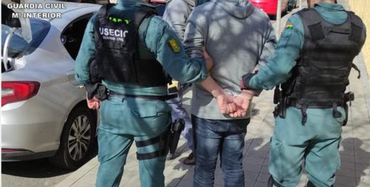 Закопчаха балканска банда с българско участие, разбивала с кран банкомати в Испания