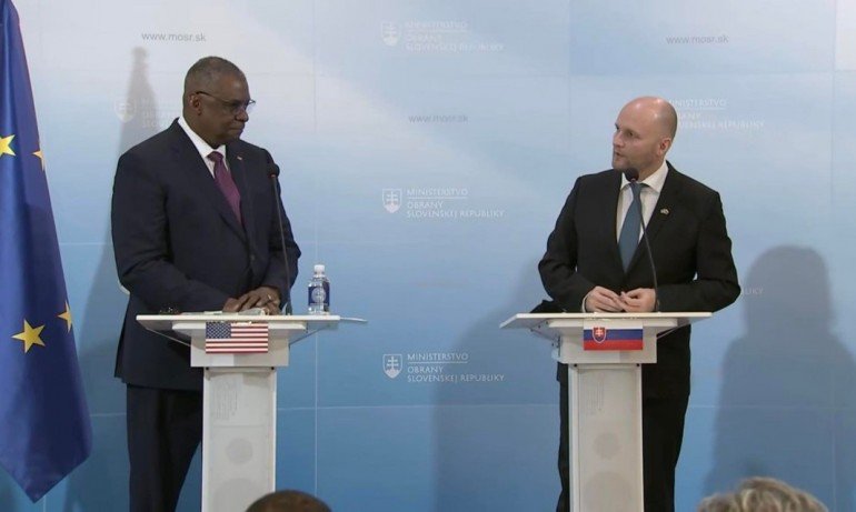 САЩ притиска съюзници от НАТО да предоставят С-300 на Украйна, Словакия се дърпа